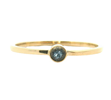 Montana Sapphire Modelo Ring